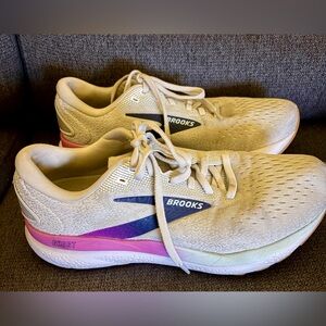 Brooks Women's Ghost Running Shoes - gray purple